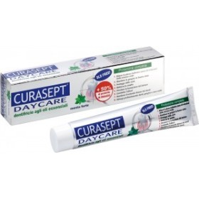 DAYCARE TANDPASTA 75ML - MET STERKE MINT ESSENTILE OLIN
